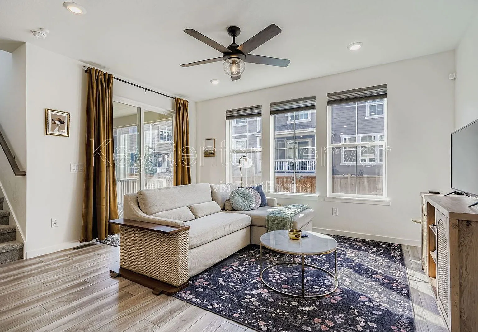 3 bed, 2.5 bath, 1787 sqft, $3,800 — Photo 4