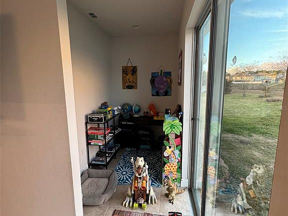 4th image of 362 Casa Verano Ln #362