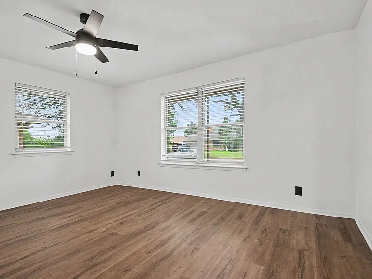 3407 Tipps Dr — Photo 18