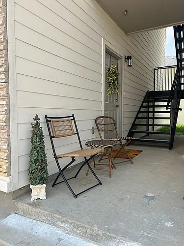 1201 Gage Ave Photo 1
