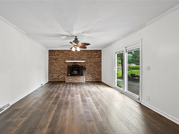 4th image of 1206 Three Bridges Rd
