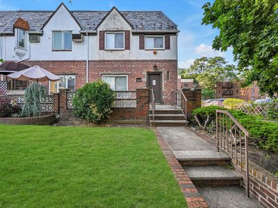 147-33 72nd Drive, Flushing, NY, 11367