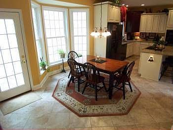 4th image of 1019 Harbour Dr
