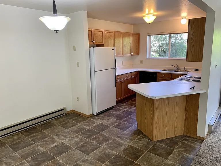 323 Janet St #1 — Photo 12