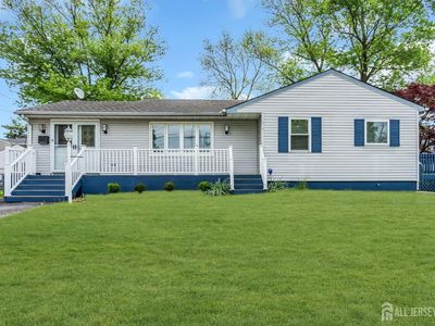 209 Ridge Ave, Belford, NJ, 07718
