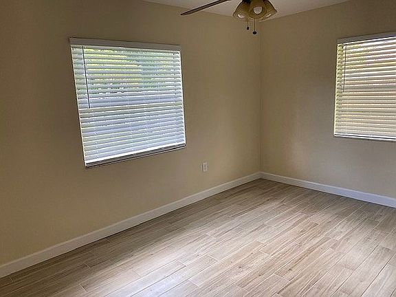 3rd image of 6212 Beechwood Ave