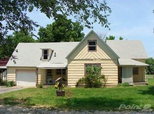 405 N Washington Ave, Walnut Grove, MO 65770