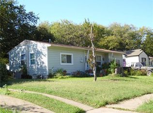 407 Collins Dr, Irving, TX 75060