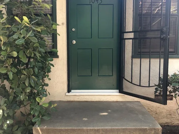Super Cute 1 Bedroom "Pacific Beach" Garden Apartment - Available AUGUST 10th, 1043 Diamond St, San Diego, CA 92109