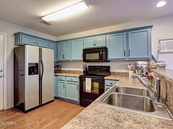 4th image of 1316 Parkland Way
