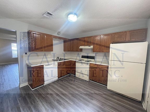 5th image of 134 W Lee Ave APT C