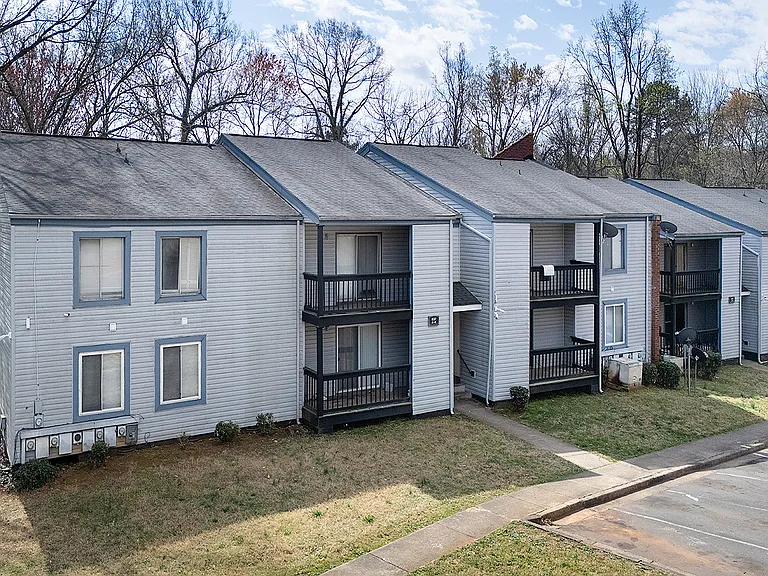 855 Farmhurst Dr #E — Photo 18