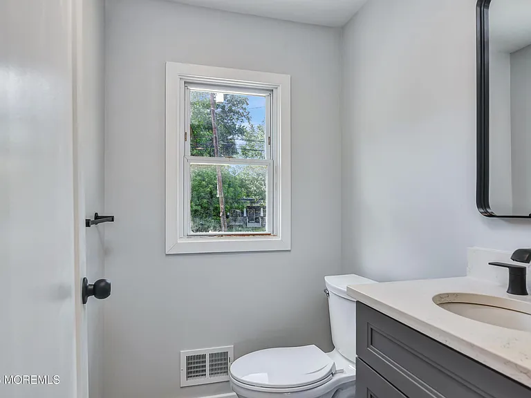 769 Cliffwood Ave — Photo 18