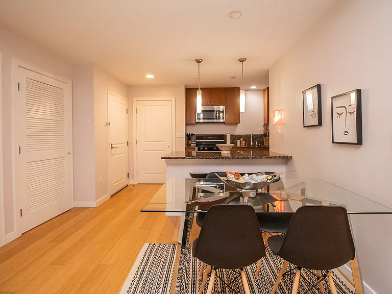 16 Miner St #401 — Photo 27