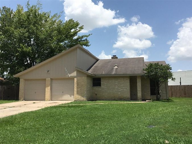 1st image of 18754 Wood Glen Ln
