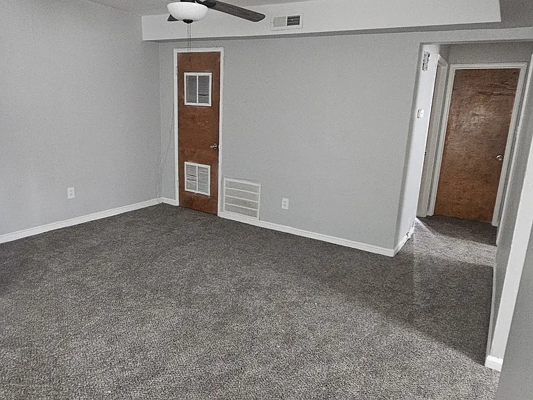 993 Burton Ave #3 — Photo 3