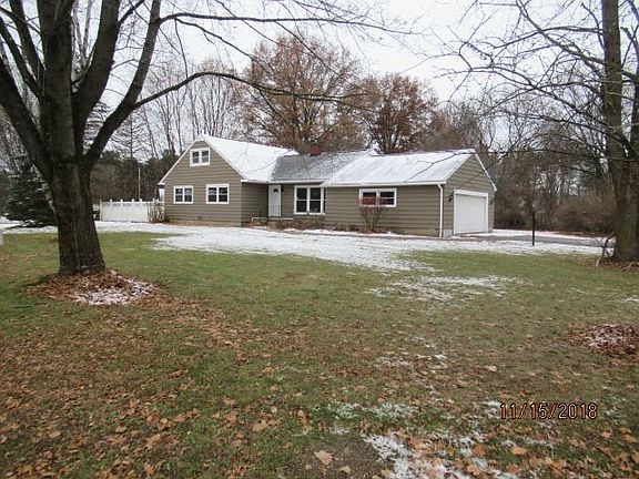 2nd image of 63 Meadow Ln