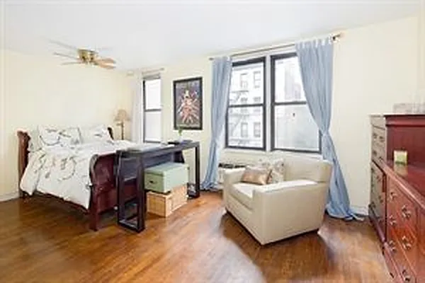 Sold by Douglas Elliman | media 16