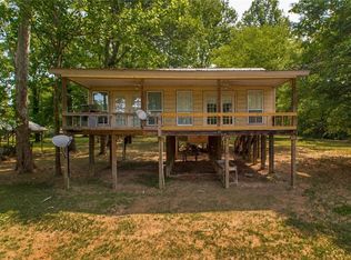 19247 Peters Bend Rd, Bogalusa, LA 70427