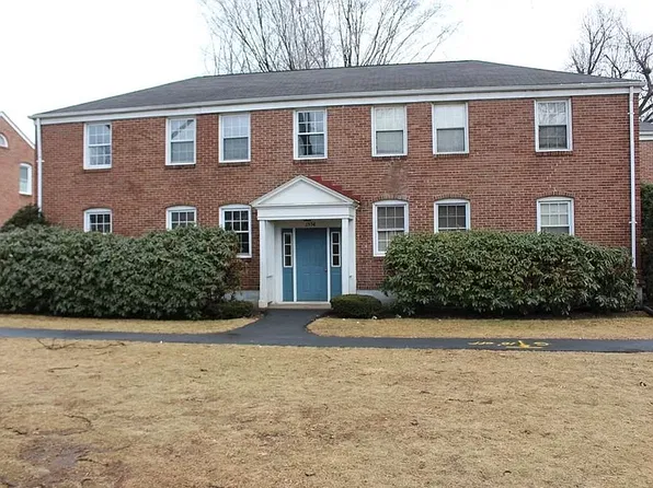 1554 Memorial Ave APT 2A, West Springfield, MA 01089