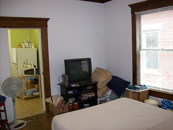 4th image of 2304 N High St