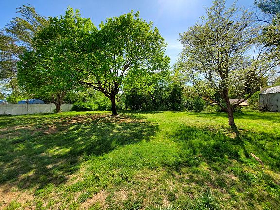 2nd image of 5623 Scenic Hills Rd