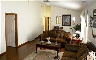 4th image of 185 Newport Dr #185