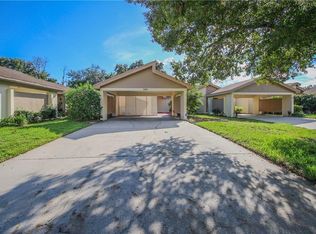 290 Eric Ct, Oldsmar, FL 34677