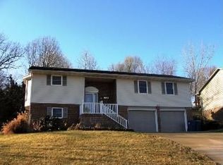 1849 Saratoga Blvd, Jefferson City, MO 65109