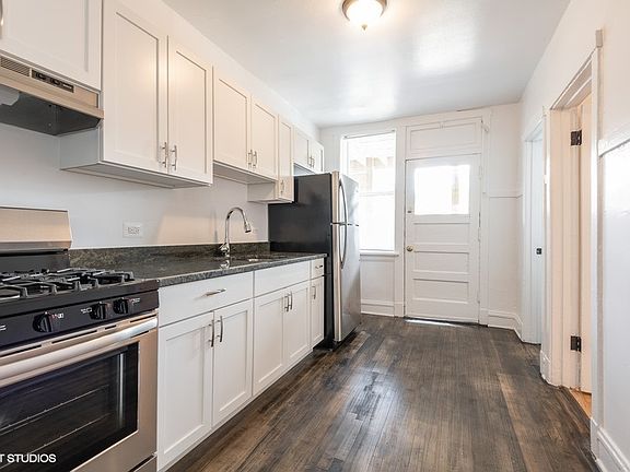 4th image of 7502 N Hoyne Ave #2112-2