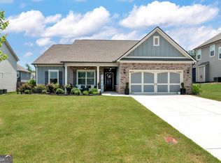 1311 Calgary Lake Dr, Winder, GA 30680