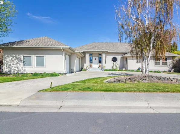 148 Rio Senda St, Umatilla, OR 97882
