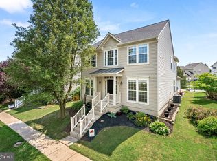 28 Stocks St, Lovettsville, VA 20180