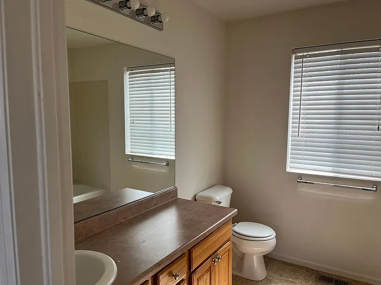 1733 Fossil Creek Pkwy — Photo 20