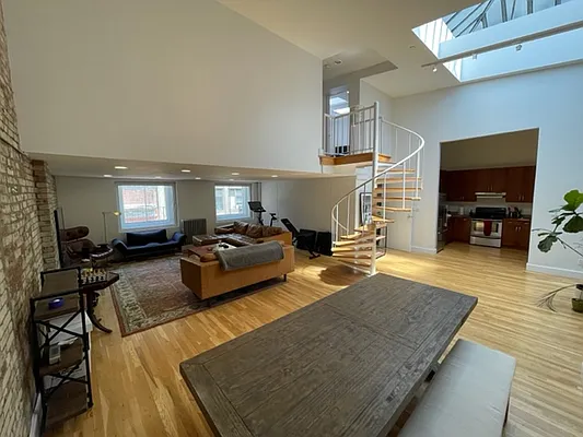 Rented by Compass | media 10