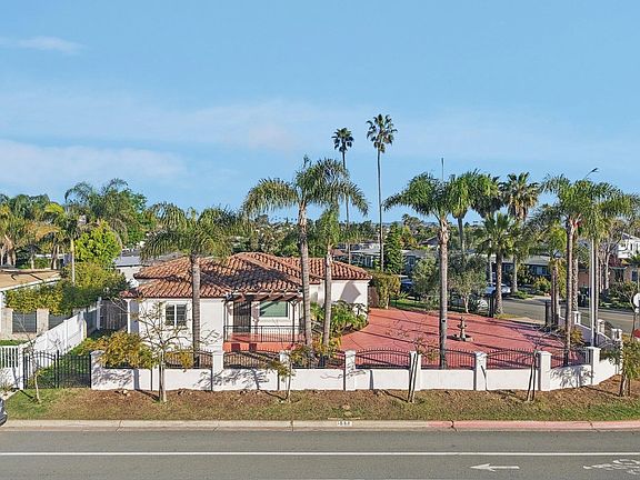 4th image of 1590 Chatsworth Blvd