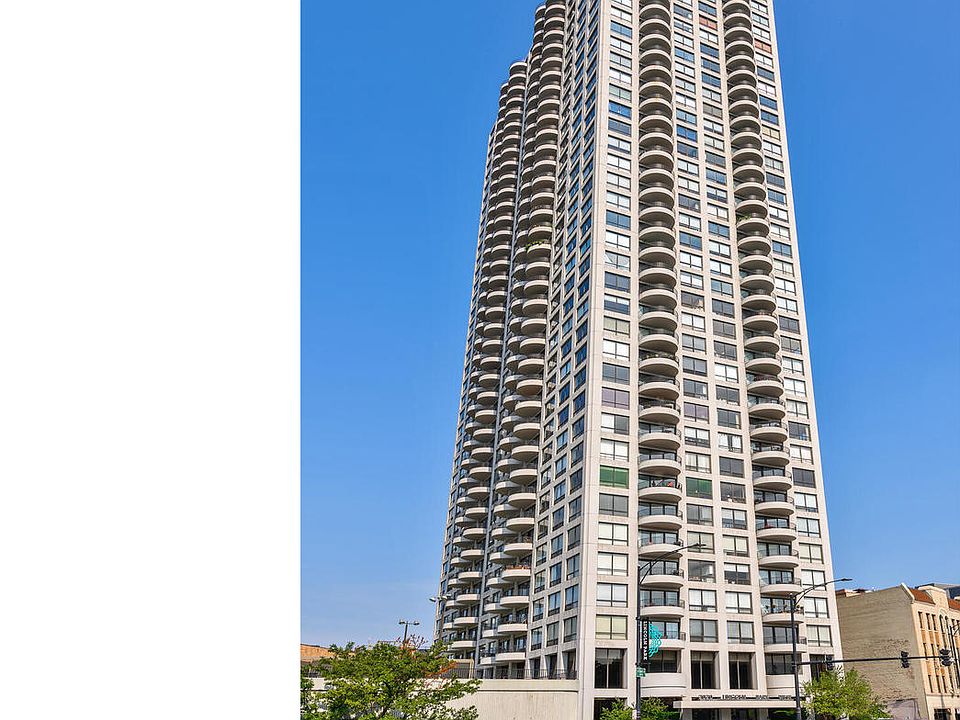 1st image of 2020 N Lincoln Park W APT 5E