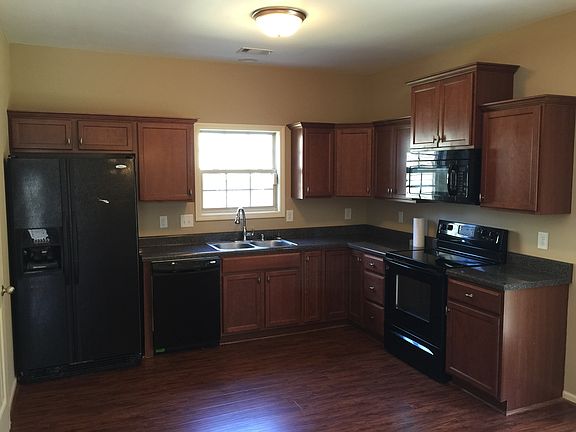 August 2015 437_10102015