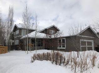 881 Eastridge Dr, Hailey, ID 83333