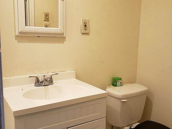 3rd image of 38 Clarke Ave #1