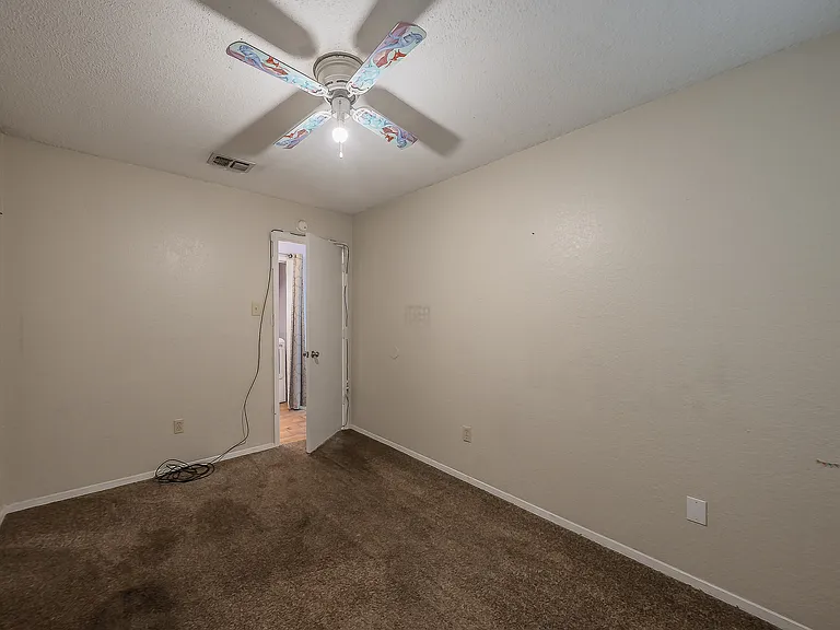 5003 Maryanna Way #D — Photo 8