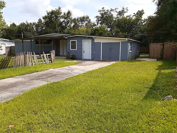 2nd image of 7904 Dubois Dr