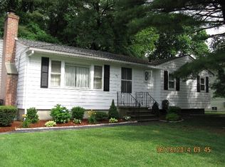 55 Donald Rd, Burlington, MA 01803