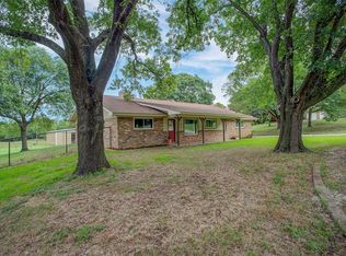 523 Ward Ln, Burleson, TX 76028