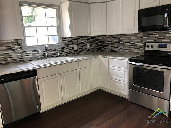 5th image of 1723 Belmont Dr