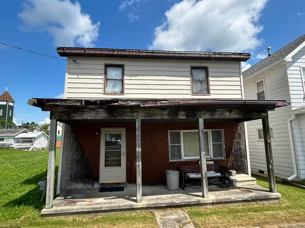 268 Henry Ave, Davis, WV 26260