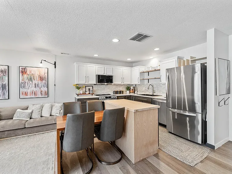 3007 SW Sharmin Ln — Photo 16