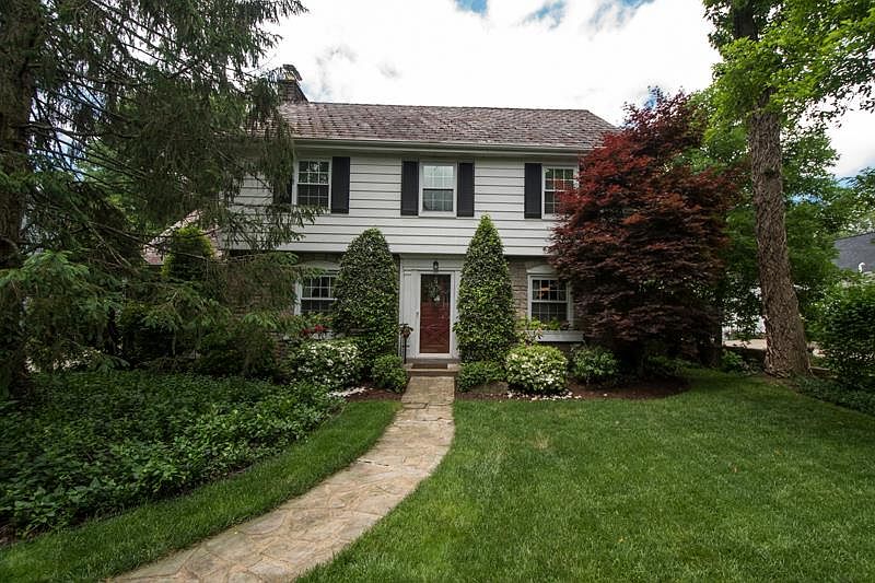 1st image of 2835 Willow Way