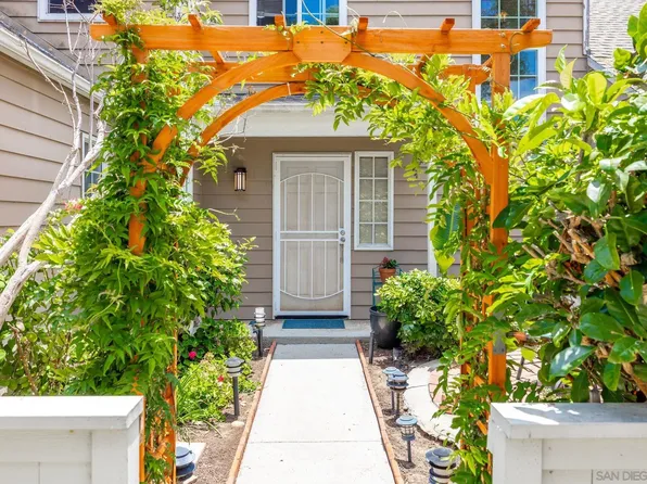 2641 Regent Rd, Carlsbad, CA 92010