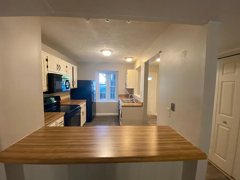 8129 McGuire Dr — Photo 3